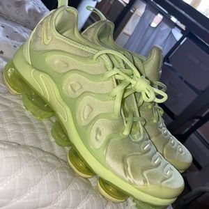 NEVER WORN Nike Air VaporMax Plus